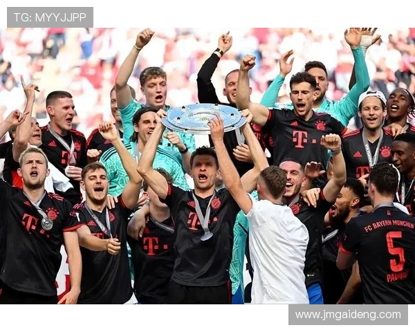 德甲历史上以最低积分夺冠的球队是哪队？