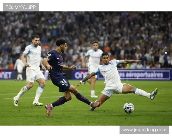 法甲马赛与法甲豪门竞争：马赛与巴黎圣日耳曼等豪门的竞争态势